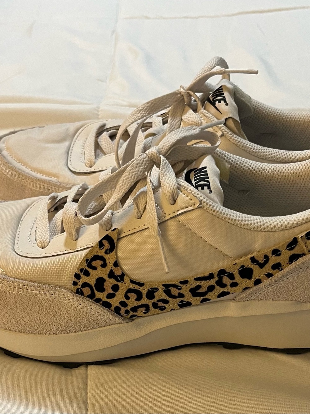 NWOT Nike Women's Waffle Debut Sneaker Size 11 Leopard - Picture 7 of 14